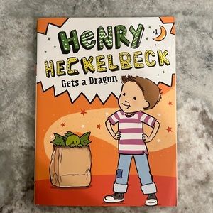 Henry Heckelbeck Gets a Dragon Paperback